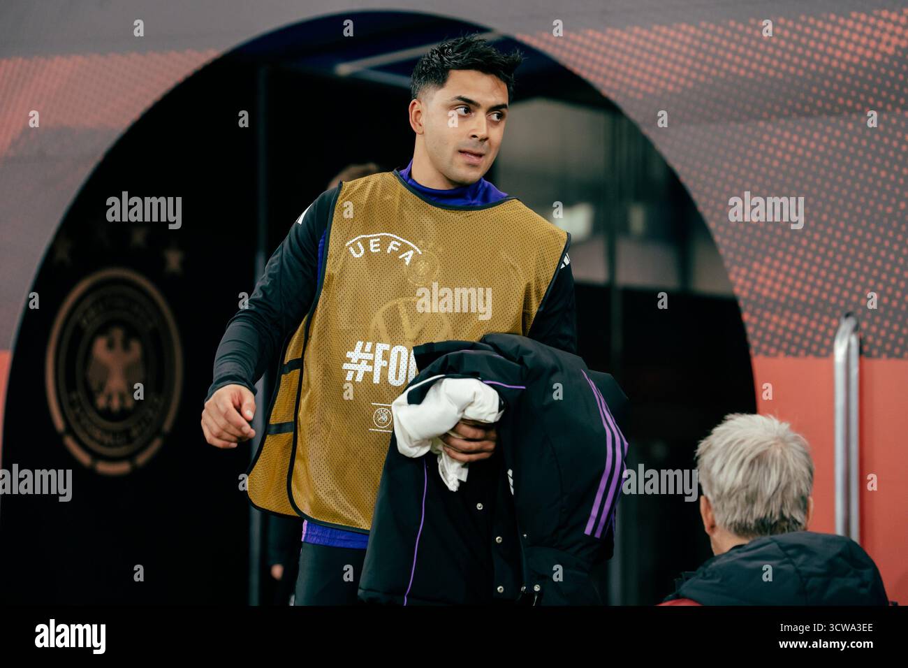 Sinsheim, Deutschland. Oktober 2025. Sinsheim, Deutschland, 10. Oktober 2025 Nadiem Amiri (#10 - Deutschland) tritt während des UEFA-Qualifikationsspiels zwischen Deutschland und Luxemburg in der PreZero Arena in Sinsheim ein. (Gabor Baumgarten/SPP) Credit: SPP Sport Press Photo. /Alamy Live News Stockfoto