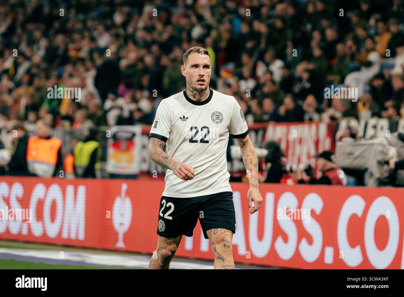 Sinsheim, Deutschland. Oktober 2025. Sinsheim, Deutschland, 10. Oktober 2025 David Raum (#22 - Deutschland) während des UEFA-Qualifikationsspiels zwischen Deutschland und Luxemburg in der PreZero Arena in Sinsheim. (Gabor Baumgarten/SPP) Credit: SPP Sport Press Photo. /Alamy Live News Stockfoto