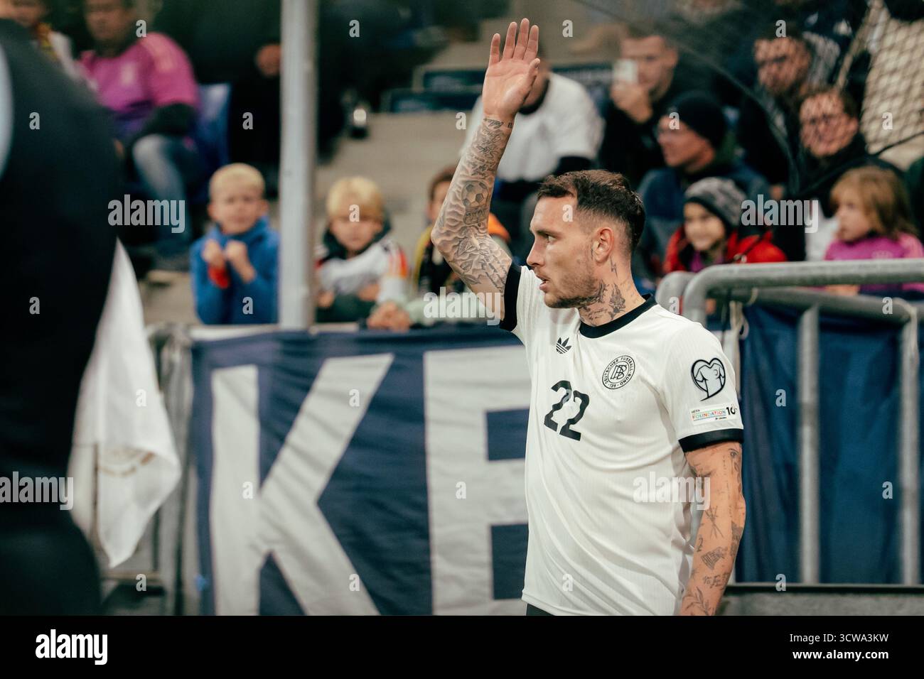 Sinsheim, Deutschland. Oktober 2025. Sinsheim, Deutschland, 10. Oktober 2025 David Raum (#22 - Deutschland) während des UEFA-Qualifikationsspiels zwischen Deutschland und Luxemburg in der PreZero Arena in Sinsheim. (Gabor Baumgarten/SPP) Credit: SPP Sport Press Photo. /Alamy Live News Stockfoto
