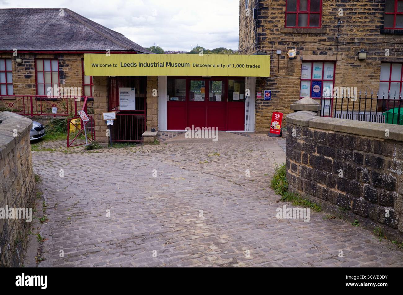 Eintritt zum Leeds Industrial Museum Stockfoto