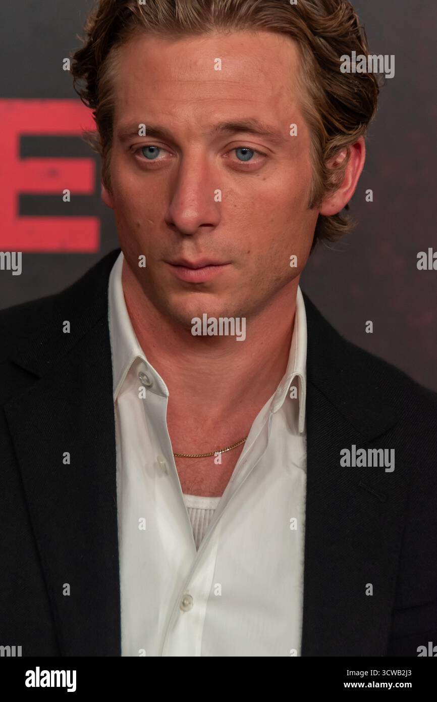 Jeremy Allen White in Madrid präsentiert Bruce Springsteens Stockfoto