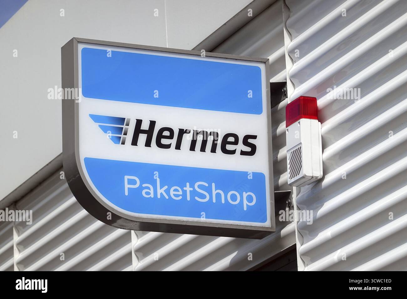 Hermes Paketshop - Symbolbild, Niederlassung der Hermes GmbH, einer Tochtergesellschaft der Otto Group Stockfoto