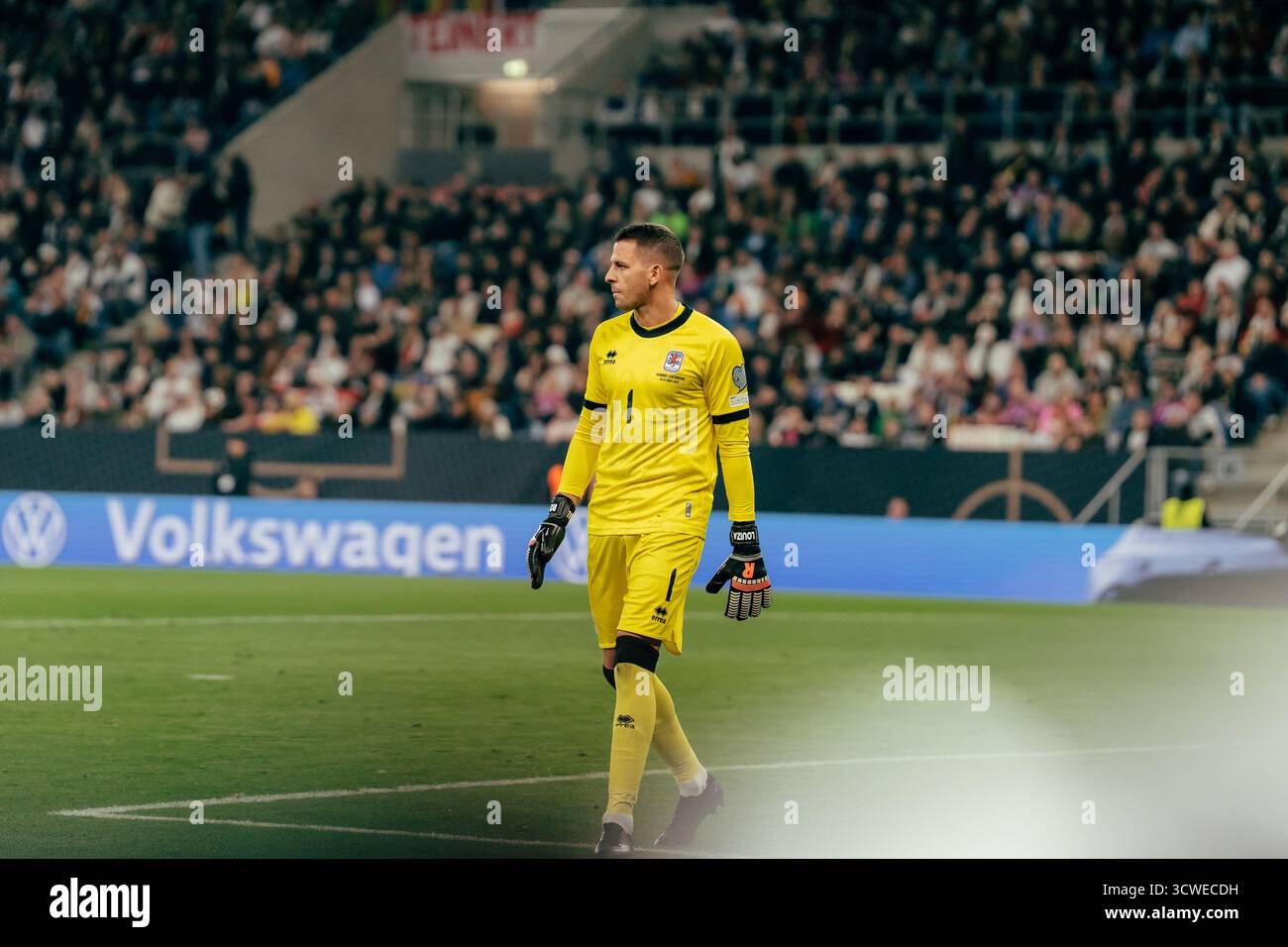Sinsheim, Deutschland. Oktober 2025. Sinsheim, Deutschland, 10. Oktober 2025 Anthony Moris (#1 - Luxemburg) während des UEFA-Qualifikationsspiels zwischen Deutschland und Luxemburg in der PreZero Arena in Sinsheim. (Gabor Baumgarten/SPP) Credit: SPP Sport Press Photo. /Alamy Live News Stockfoto
