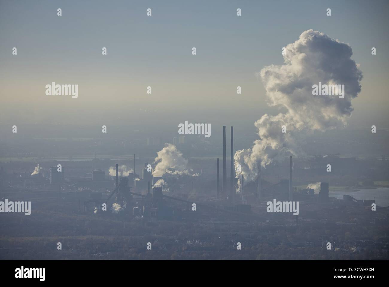 Luftaufnahme, Stahlwerk, kW 1 - thyssenkrupp Steel Europe AG - kW 1, thyssenkrupp - KBS - Kokerei Schwelgern, Marxloh, Duisburg, Ruhrgebiet, Nordrhein Stockfoto
