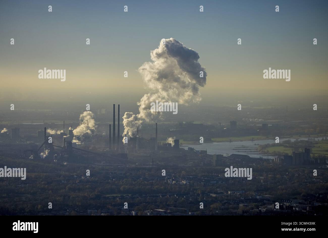 Luftaufnahme, Stahlwerk, kW 1 - thyssenkrupp Steel Europe AG - kW 1, thyssenkrupp - KBS - Kokerei Schwelgern, Marxloh, Duisburg, Ruhrgebiet, Nordrhein Stockfoto