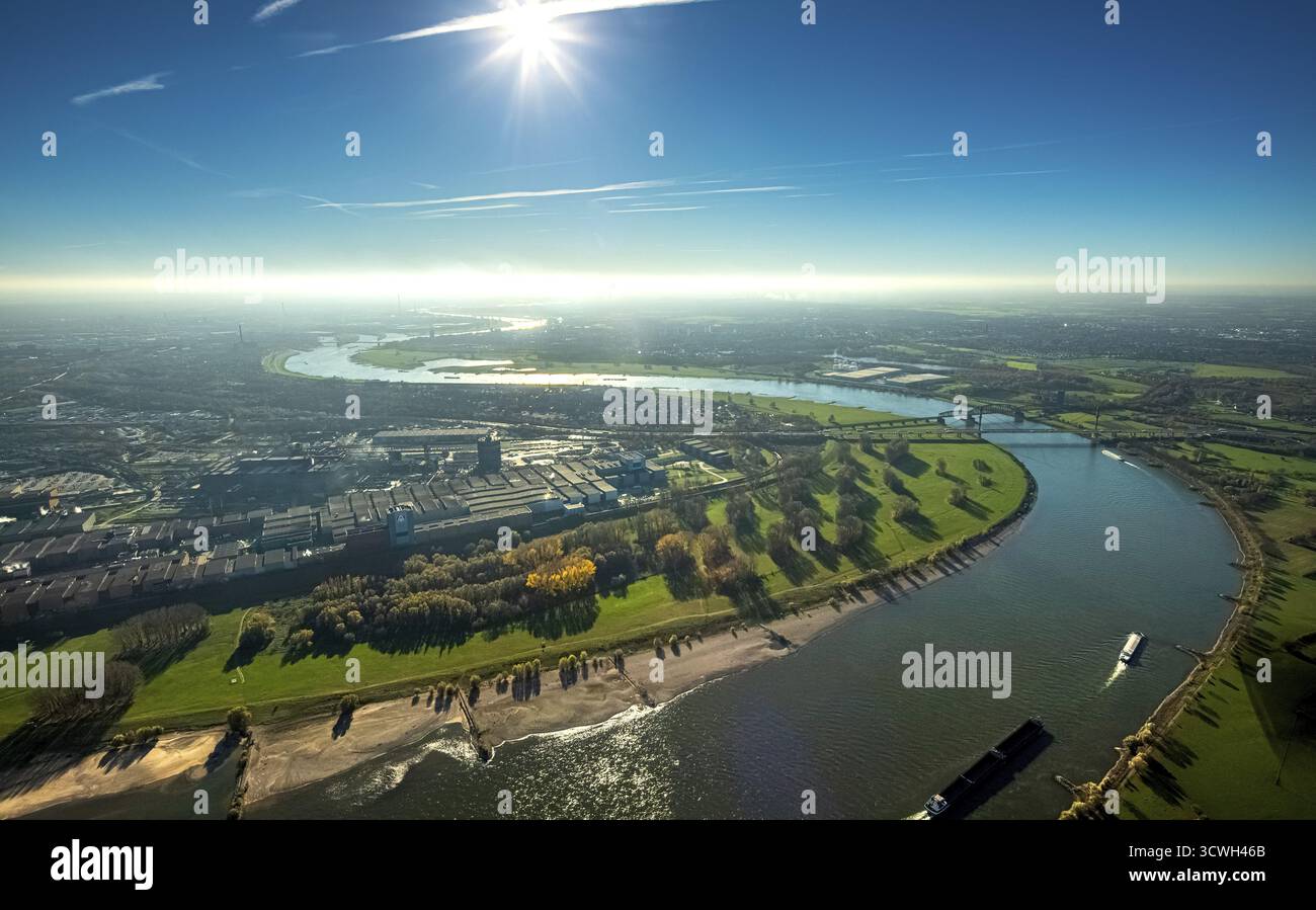 Luftaufnahme, Kaltwalzwerk 2 Beeckerwerth, Rhein, Rheinwiesen, Bär, thyssenkrupp Steel Europe AG, Sauerstoffstahlwerk 2, Stahlwerk, Stahlmanufa Stockfoto