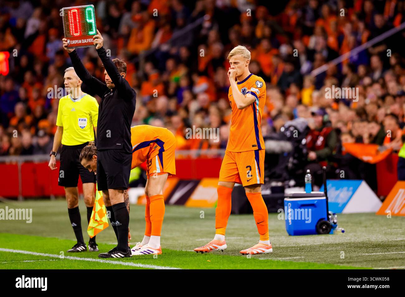 Amsterdam - Jan Paul van Hecke aus den Niederlanden während der europäischen Qualifikationsrunde am Spieltag 8 2025/2026. Das Spiel findet am 12. Oktober 2025 in der Johan Cruyff Arena in Amsterdam statt. (VK Sportphoto/Raymond Smit) Stockfoto