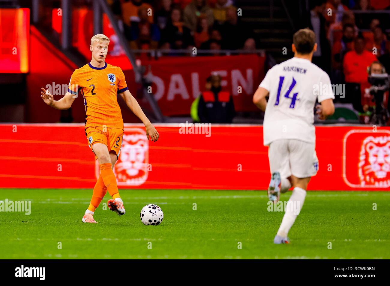 Amsterdam - Jan Paul van Hecke aus den Niederlanden während der europäischen Qualifikationsrunde am Spieltag 8 2025/2026. Das Spiel findet am 12. Oktober 2025 in der Johan Cruyff Arena in Amsterdam statt. (VK Sportphoto/Raymond Smit) Stockfoto