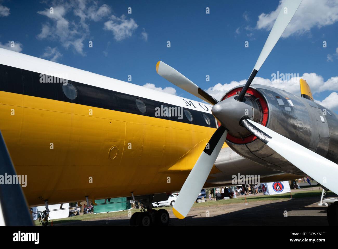 Propeller- und Triebwerksdetails für Oldtimer-Flugzeuge im historischen Luftfahrtmuseum Stockfoto