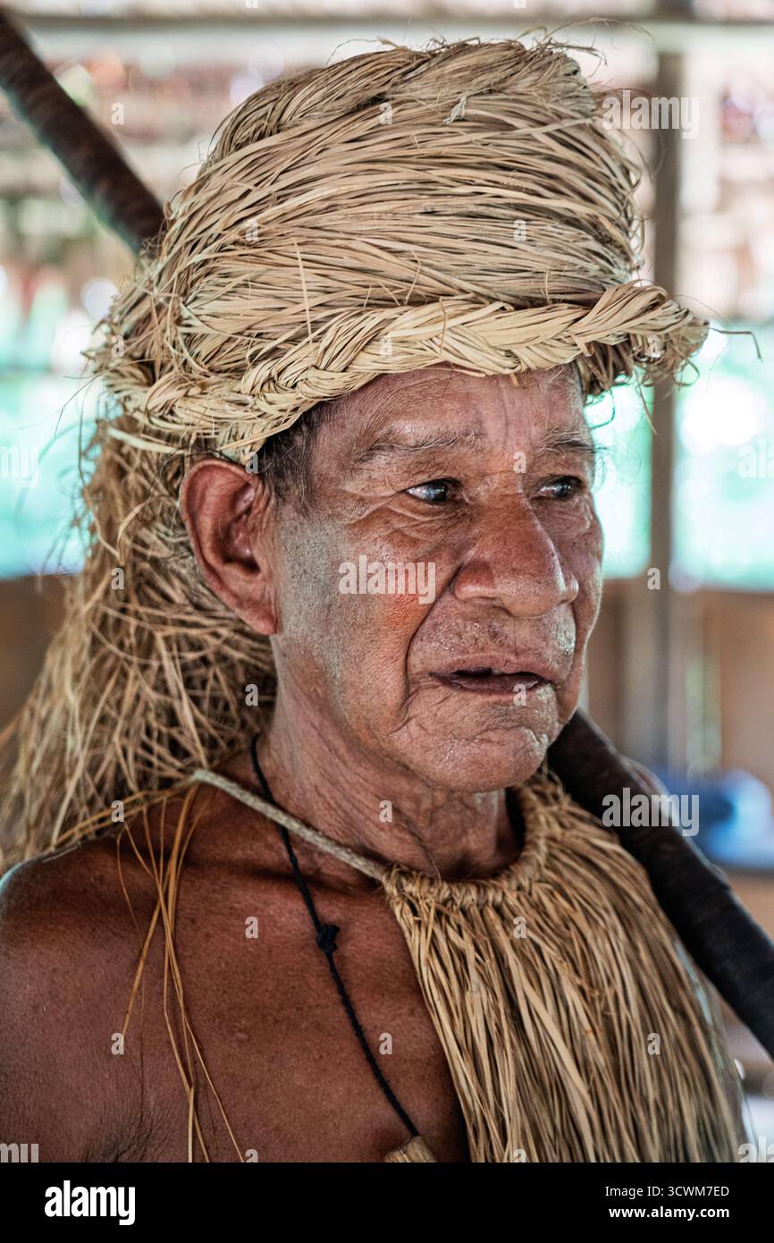 Yagua Chef des peruanischen Amazonas Stockfoto
