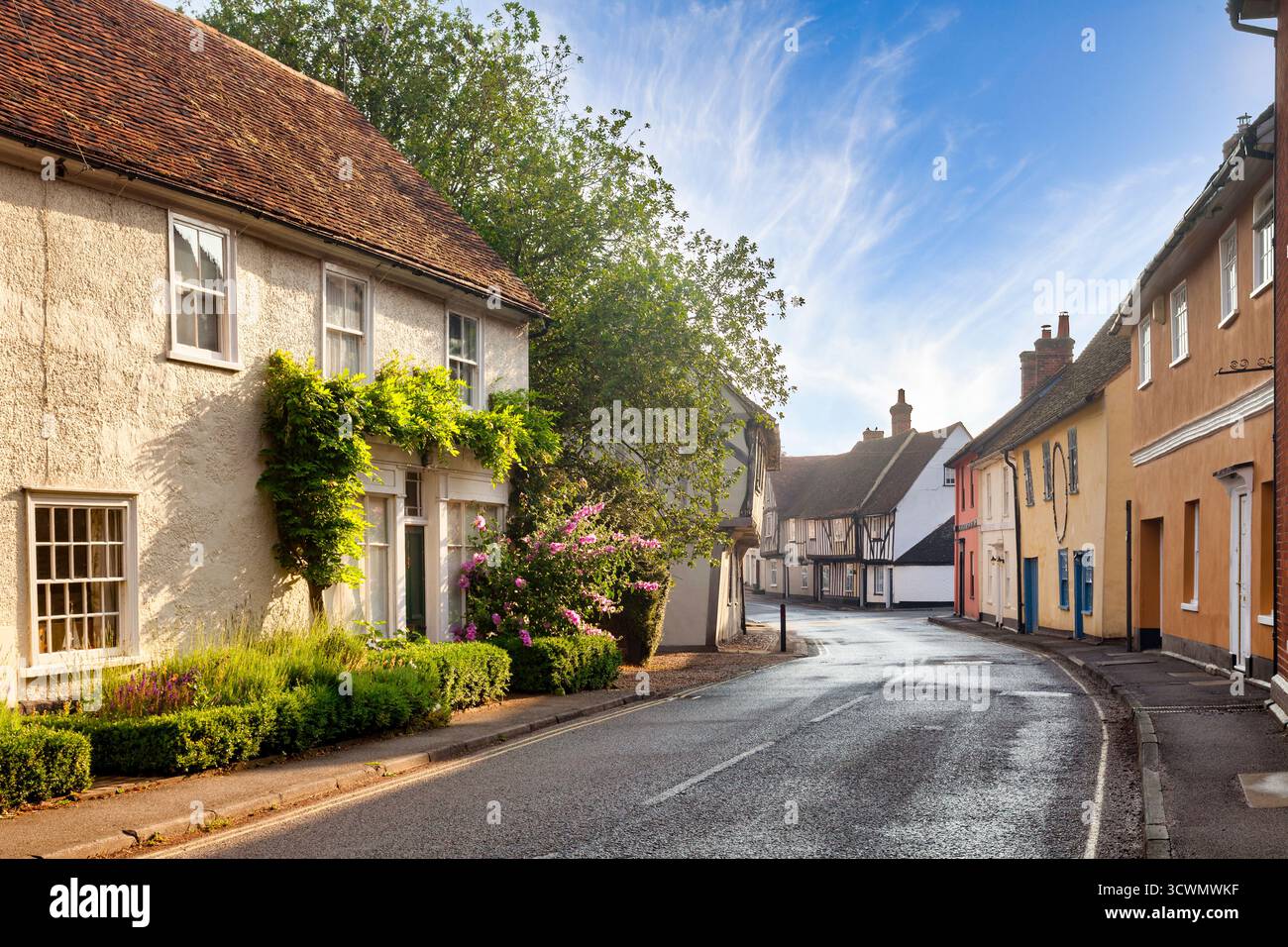 Nayland, Suffolk, Großbritannien - wunderschönes historisches Dorf, das zumindest auf die frühe Bronzezeit zurückgeht, im Stour Valley. Stockfoto