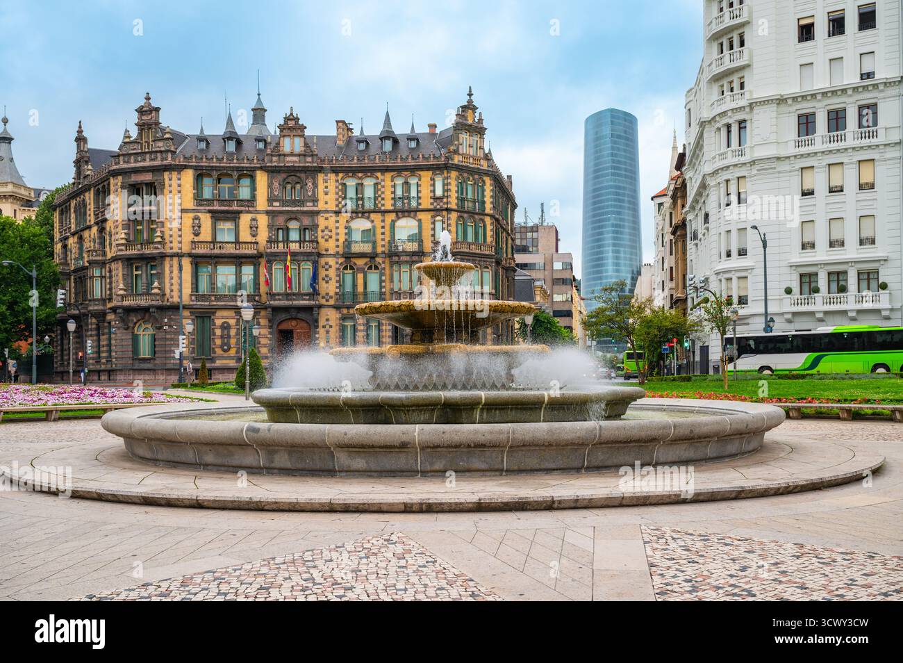 Brunnen auf dem Plaza Moyua Square, Bilbao Stockfoto