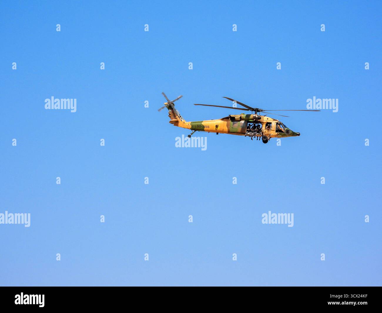 Aqaba, Jordanien: Hubschrauber der jordanischen Streitkräfte (Militärflugschau) Stockfoto