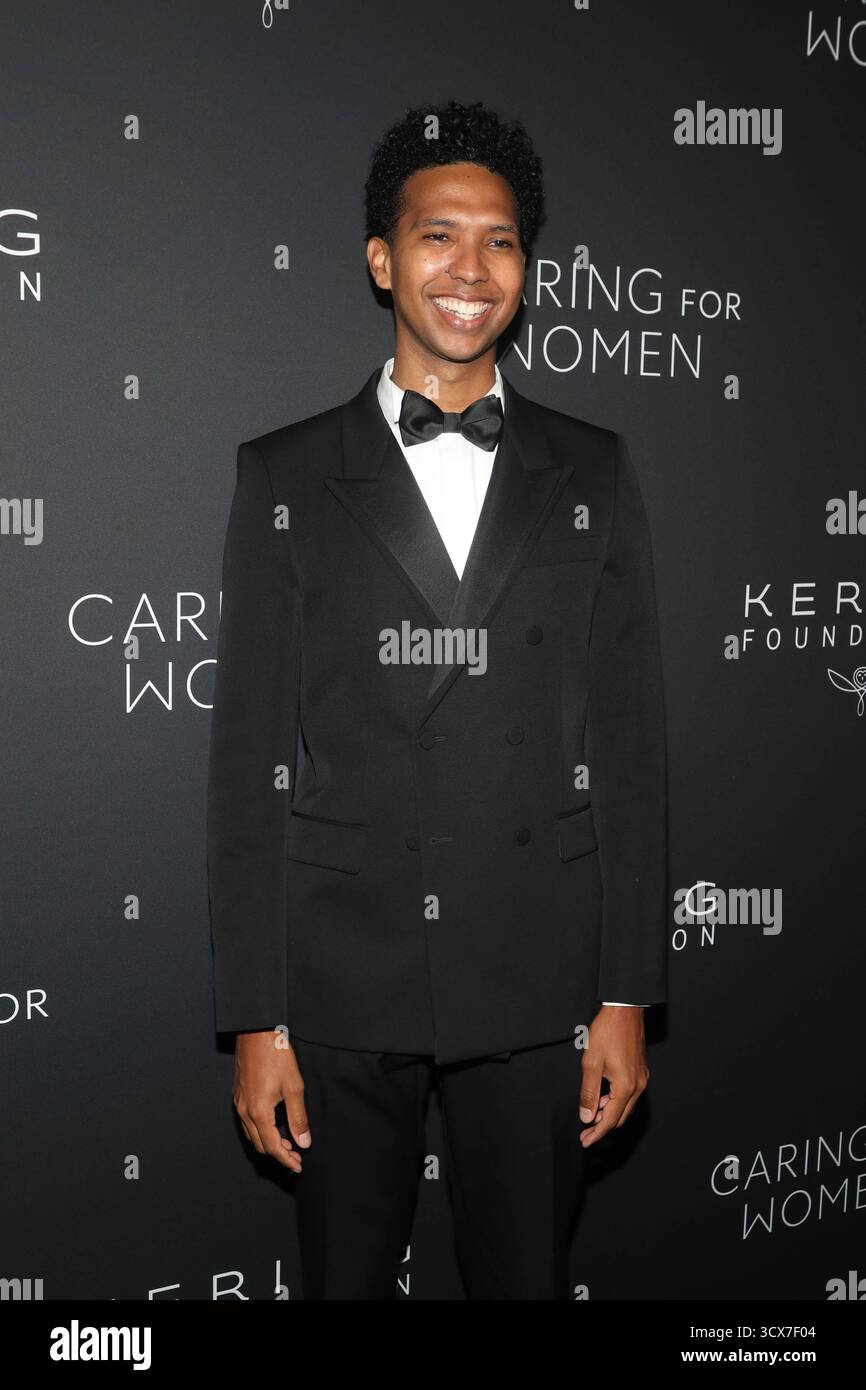 4. Jährliche BETREUUNG VON FRAUEN im Pool, Seagram Building mit: Tyler Mitchell Wo: New York, New York, Vereinigte Staaten Wann: 11 Sep 2025 Credit: Udo Salters/WENN Stockfoto