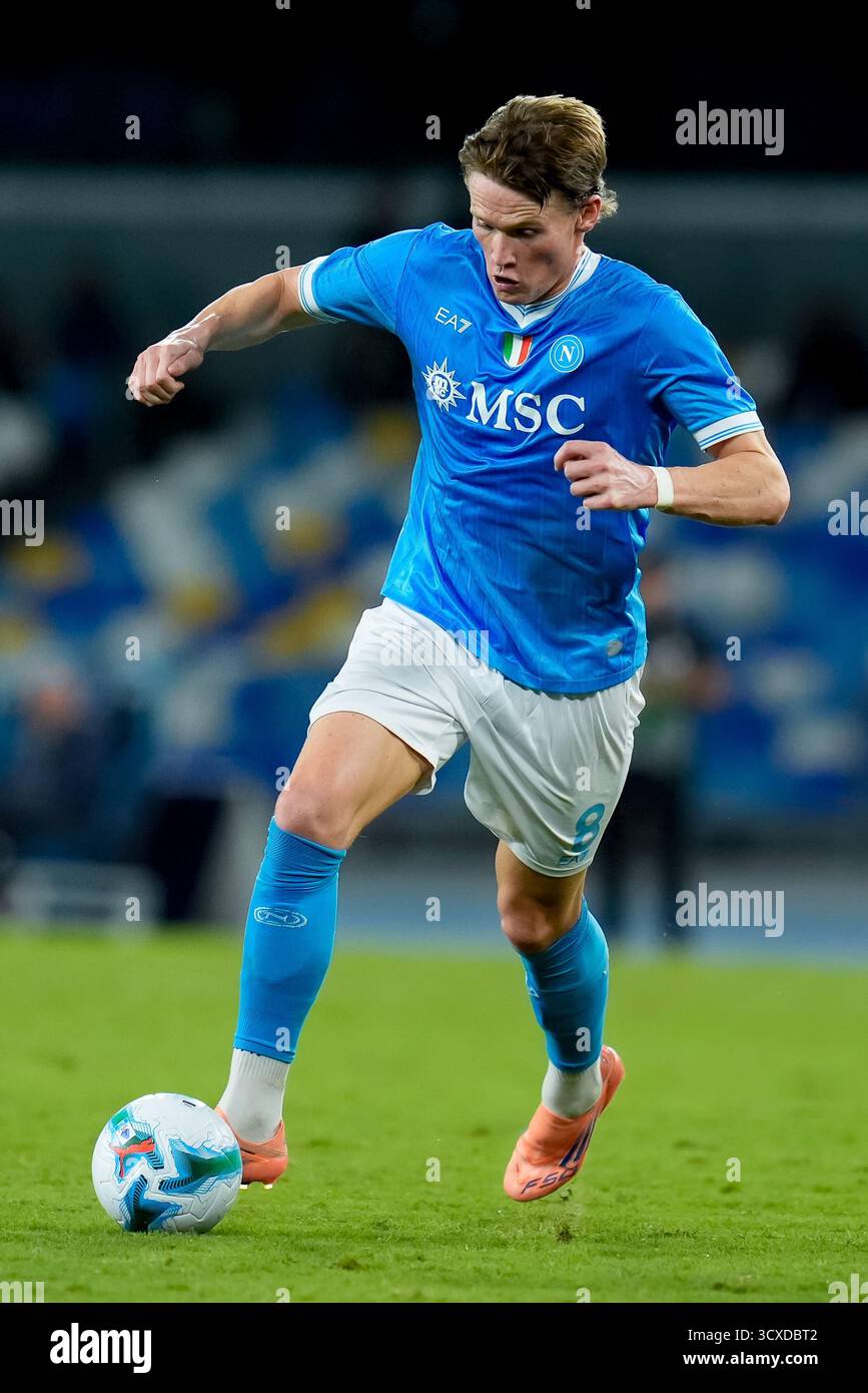 Neapel, Italien. Oktober 2025. Scott McTominay von SSC Napoli in der Serie A Enilive zwischen SSC Napoli und Genua CFC im Stadio Diego Armando Maradona am 5. Oktober 2025 in Neapel Credit: Giuseppe Maffia/Alamy Live News Stockfoto Neapel, Italien. Oktober 2025. Scott McTominay von SSC Napoli in der Serie A Enilive zwischen SSC Napoli und Genua CFC im Stadio Diego Armando Maradona am 5. Oktober 2025 in Neapel Credit: Giuseppe Maffia/Alamy Live News Stockfoto