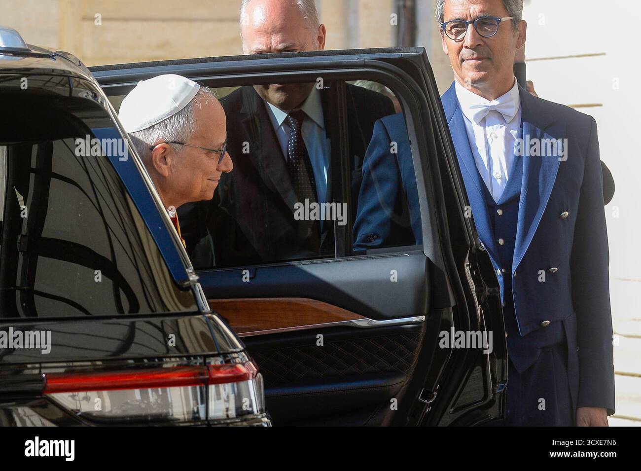 Italien, Rom, 14. Oktober 2025: Sergio Mattarella, Präsident der Italienischen Republik, empfängt Papst Leo XIV. Im Quirinalpalast. Foto © Stefano Carofei/Sintesi/Alamy Live News Stockfoto