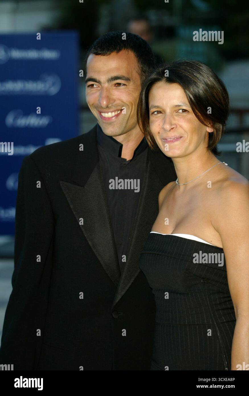 Youri Djorkaeff bei den Laureus World Sports Awards. Grimaldi Forum, Monte Carlo, Monaco, 20. Mai 2003. Stockfoto Youri Djorkaeff bei den Laureus World Sports Awards. Grimaldi Forum, Monte Carlo, Monaco, 20. Mai 2003. Stockfoto