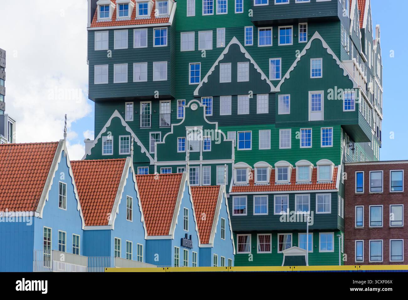 Zaanstad, Provincialeweg, Hotel Inntel von WAM Architekten // Zaanstad, Provincialeweg, Inntel Hotel by WAM Architekten Stockfoto Zaanstad, Provincialeweg, Hotel Inntel von WAM Architekten // Zaanstad, Provincialeweg, Inntel Hotel by WAM Architekten Stockfoto