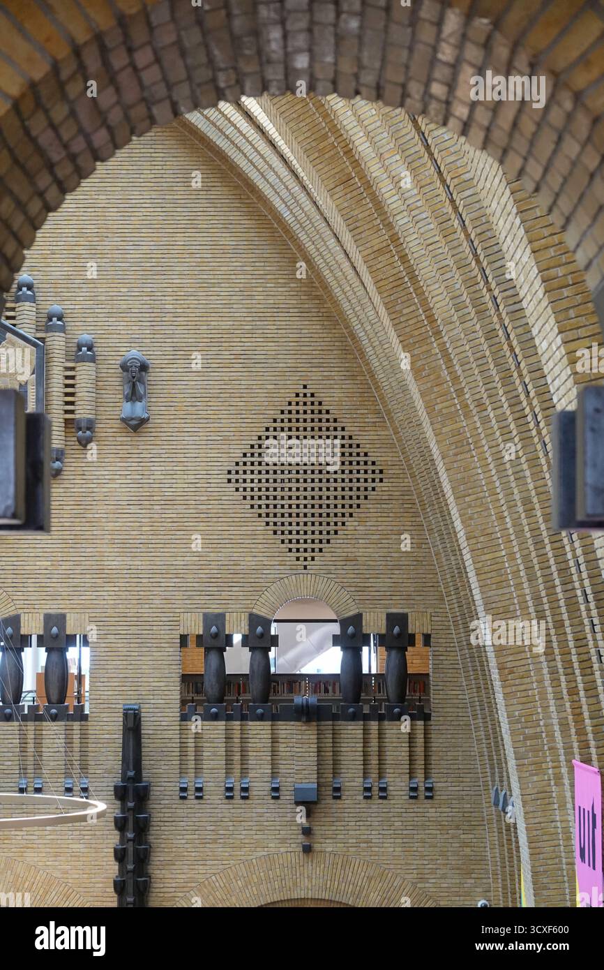 Utrecht, Zentralbibliothek Neude, Zecc Architecten+Rijnboutt 2020 // Utrecht, Utrecht Zentralbibliothek & Postamt Neude, Zecc Architecten+Rijnboutt Stockfoto Utrecht, Zentralbibliothek Neude, Zecc Architecten+Rijnboutt 2020 // Utrecht, Utrecht Zentralbibliothek & Postamt Neude, Zecc Architecten+Rijnboutt Stockfoto