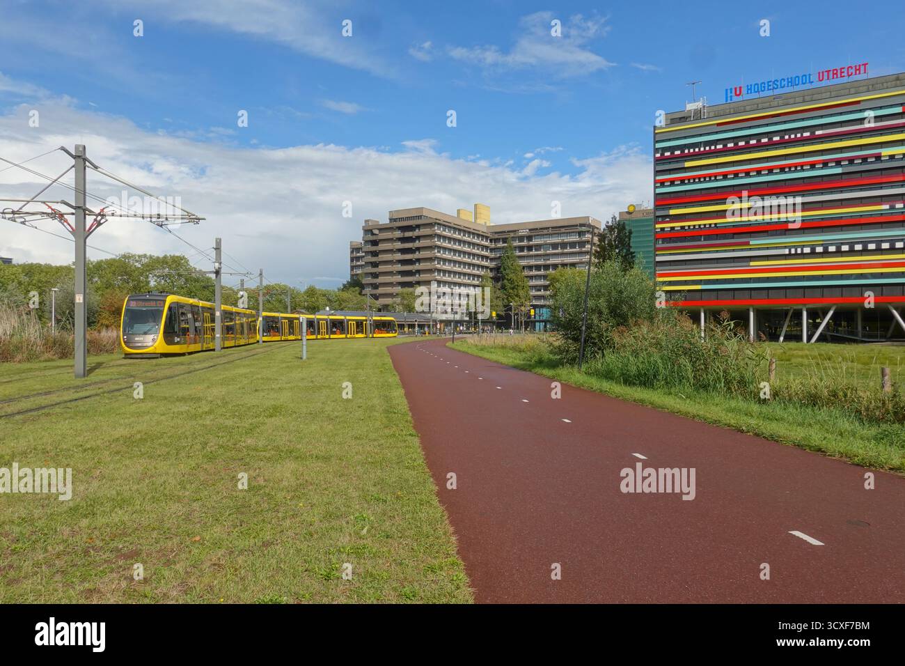 Universität Utrecht, Straßenbahn, Hogeschool Utrecht (Padualaan 97) // Universität Utrecht, Tramway, Hogeschool Utrecht (Padualaan 97) Stockfoto