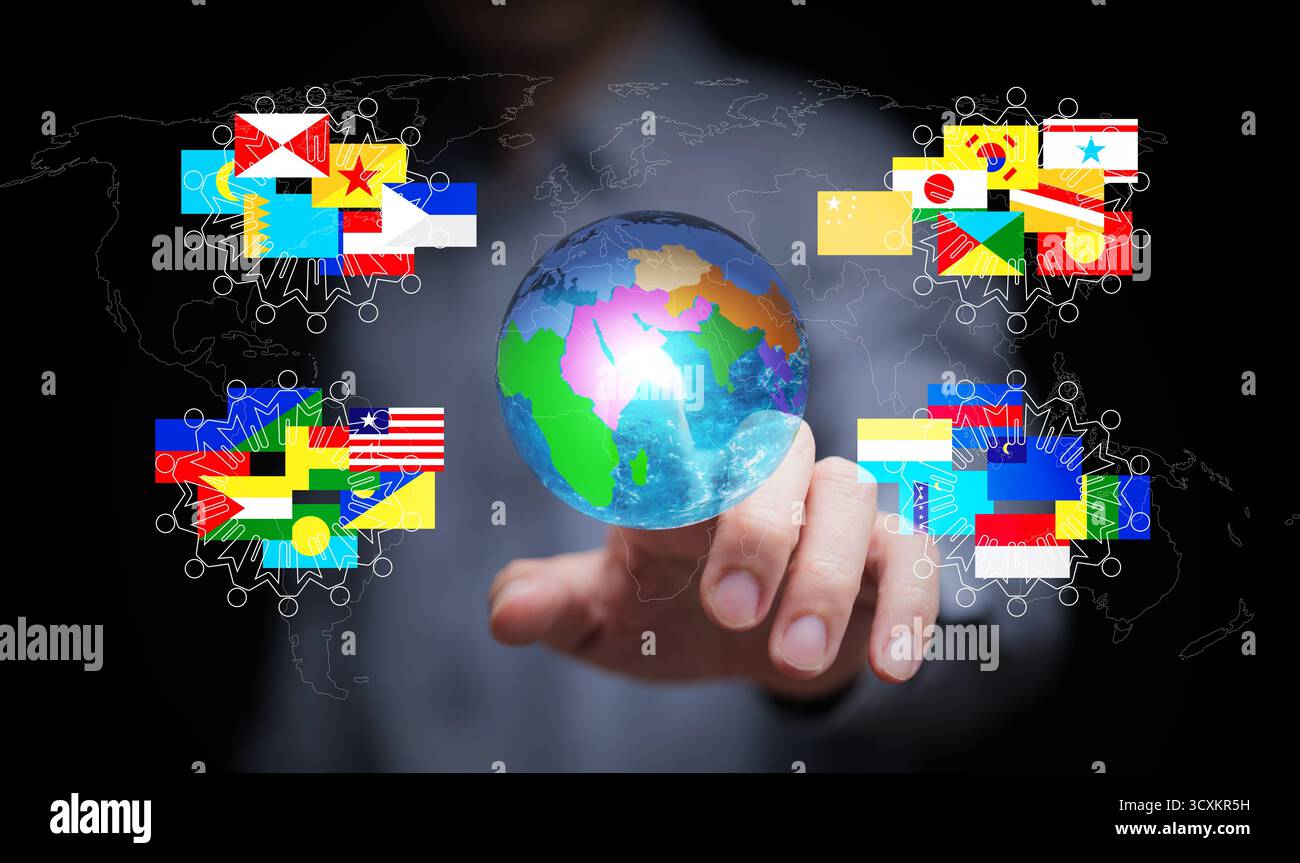 Globales Konzept der multilateralen Zusammenarbeit und Diplomatie, mit digitalen menschlichen Netzwerken, Länderflaggen und einer leuchtenden Erde, die Einheit symbolisiert Stockfoto