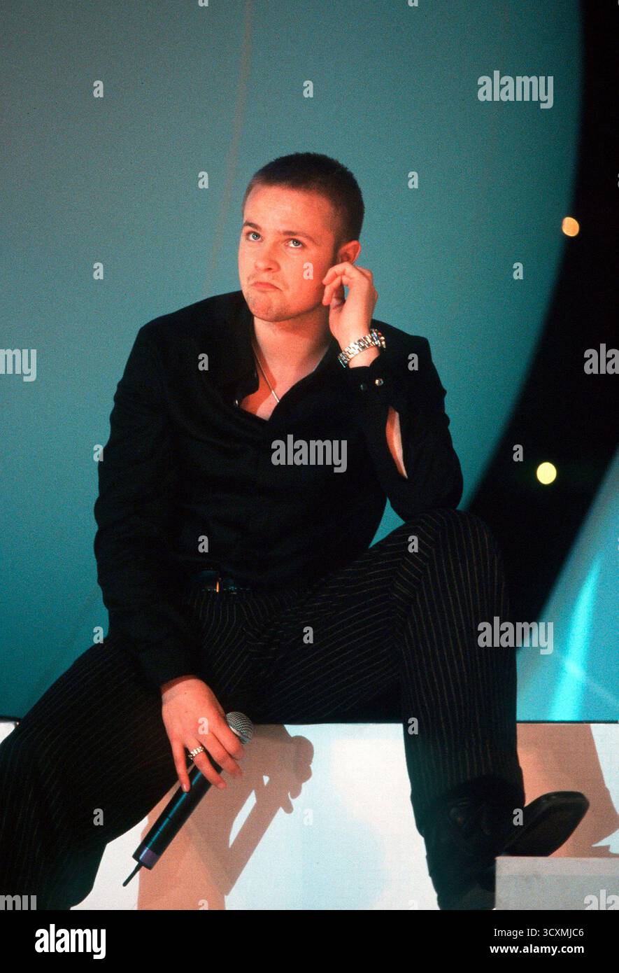 Nicky von Westlife tritt bei der Smash Hits Roadshow auf. 3/12/01 Stockfoto