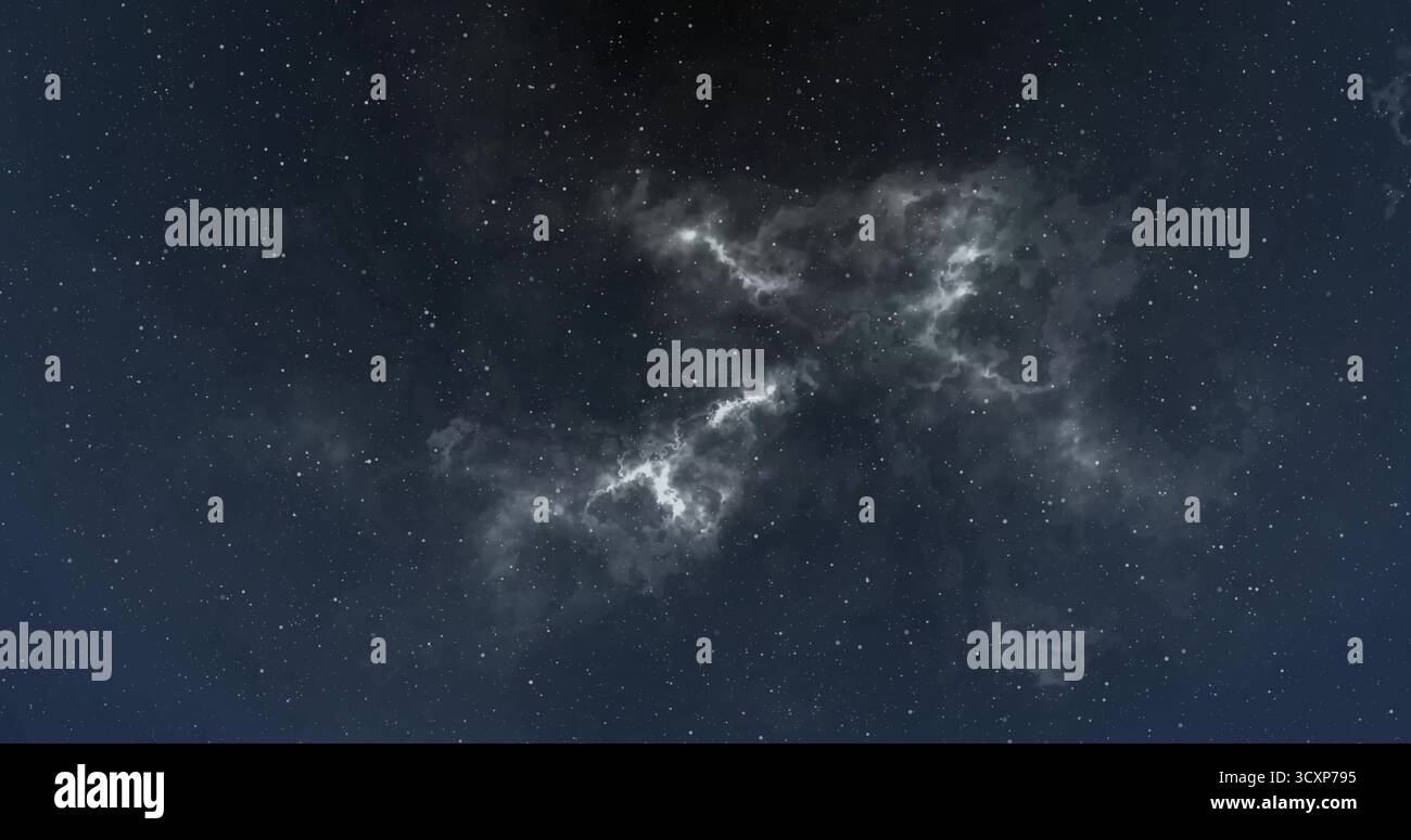 Die Nebelwolke erstreckt sich über kosmische Weiten, mit unzähligen Sternen und Staubflecken Stockfoto