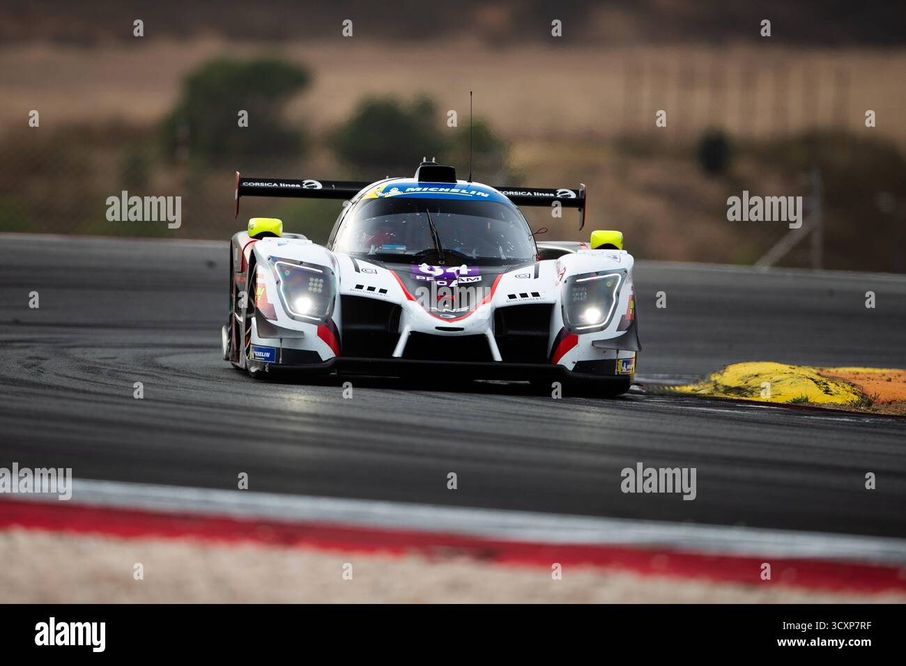 84 LEMOINE Julien (fra), TROJANI Paul (fra), ans Motorsport, Ligier JS P325 - Toyota, LMP3 Pro/am, Aktion während der 6. Runde des Michelin Le Mans Cup 2025 auf dem Autodromo Internacional do Algarve vom 16. Bis 18. Oktober 2025 in Portimao, Portugal - Foto Joao Filipe/DPPI Credit: DPPI Media/Alamy Live News Stockfoto
