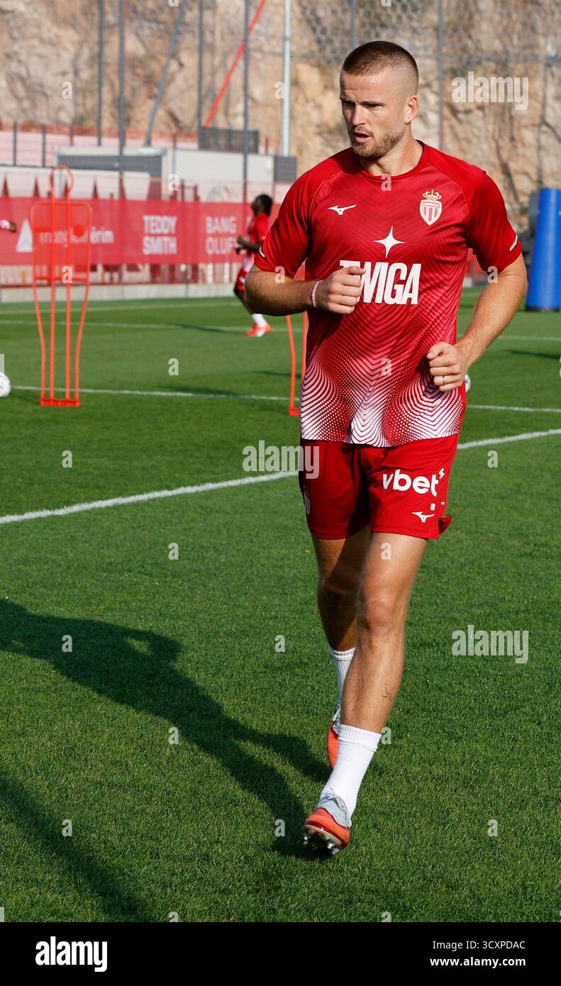 La Turbie, Frankreich - 14. Oktober 2025: Training des Monaco Football Club im Hauptquartier mit dem britischen Abwehrspieler Eric Jeremy Edgar Dier. Mandoga Media Deutschland Stockfoto