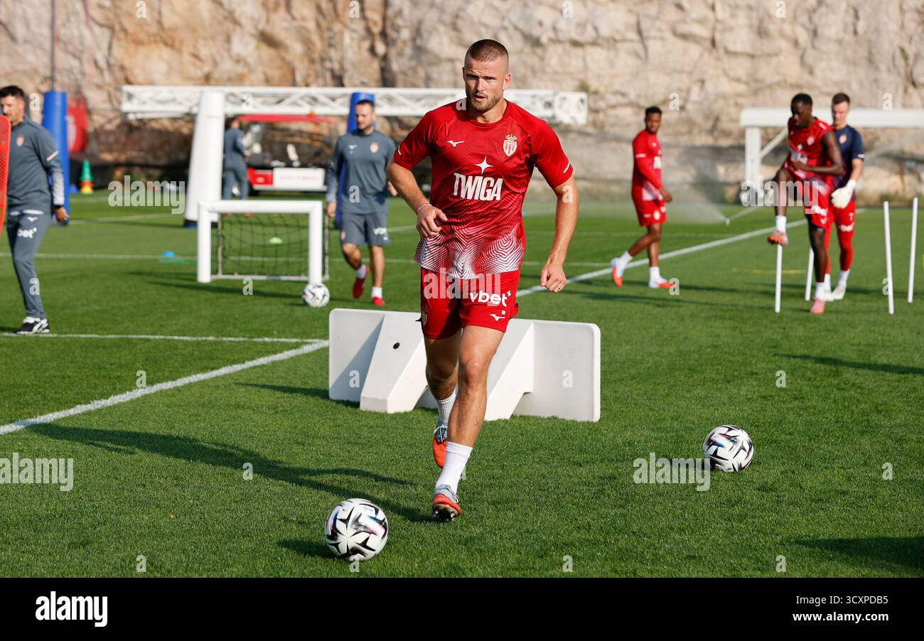 La Turbie, Frankreich - 14. Oktober 2025: Training des Monaco Football Club im Hauptquartier mit dem britischen Abwehrspieler Eric Jeremy Edgar Dier. Mandoga Media Deutschland Stockfoto