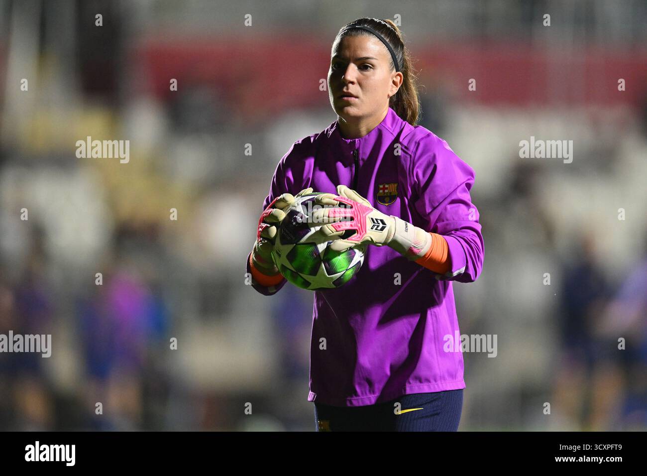 Gemma Font vom FC Barcelona nimmt am 2. Spieltag der Women’s Champions League zwischen A.S. Roma und FC Barcelona am 15. Oktober 2025 im Tre Fontane Stadion in Rom Teil. Stockfoto Gemma Font vom FC Barcelona nimmt am 2. Spieltag der Women’s Champions League zwischen A.S. Roma und FC Barcelona am 15. Oktober 2025 im Tre Fontane Stadion in Rom Teil. Stockfoto