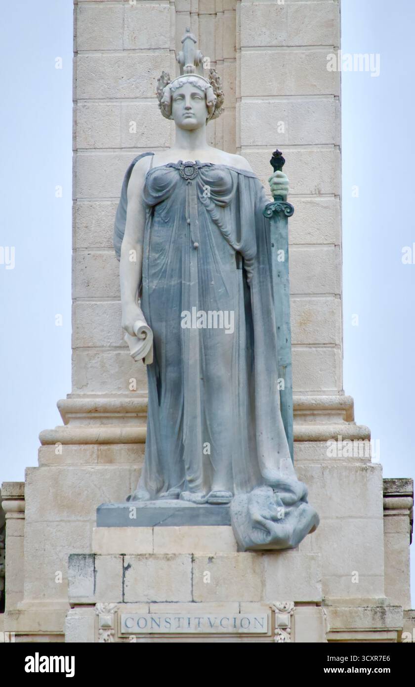 100-jähriges Monumento a las Cortes de Cádiz oder Denkmal der Verfassung von 1812 Denkmal und Skulpturen Plaza de España Cadiz Andalusien Spanien Europa Stockfoto