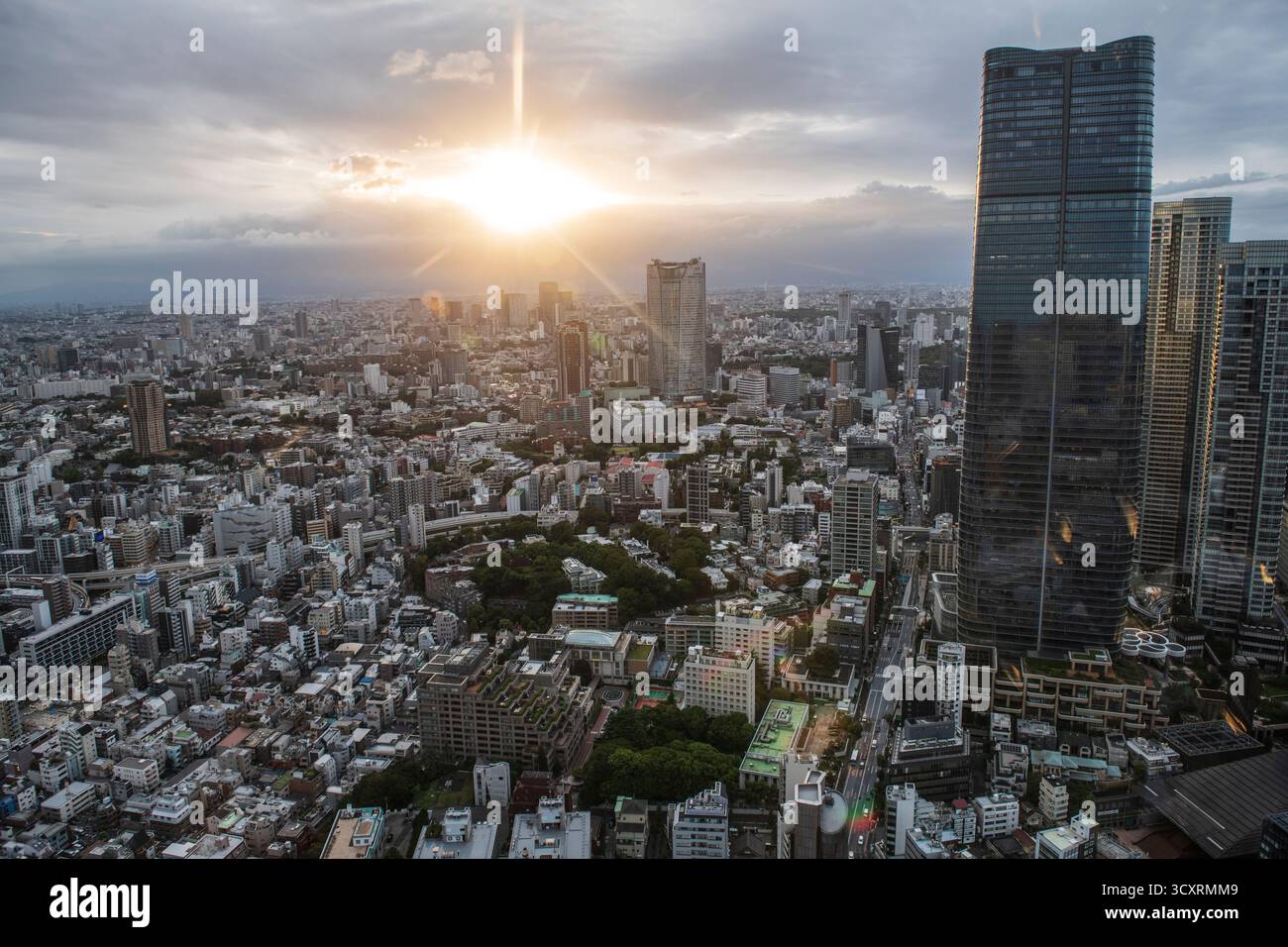 Tokio: Blick auf das Viertel Roppongi vom Tokyo Tower. Japan Stockfoto