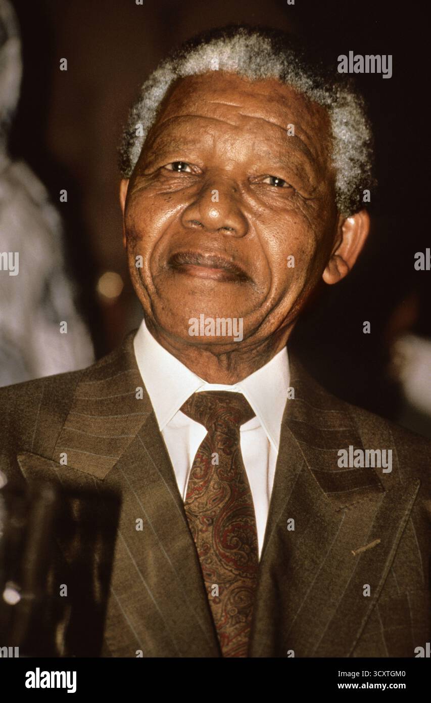 Nelson Mandela auf dem ersten Kongress des Afrikanischen Nationalkongresses in Durban seit der Unverbotsfeier der Organisation. 07/91 ©Rodger Bosch Stockfoto