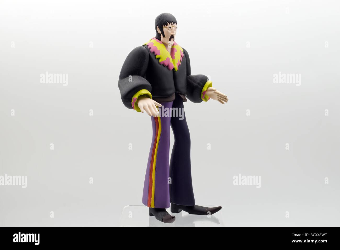 John Lennon gelbe U-Boot Figur von mcfarlane Toys, isoliert auf weiß. Stockfoto John Lennon gelbe U-Boot Figur von mcfarlane Toys, isoliert auf weiß. Stockfoto