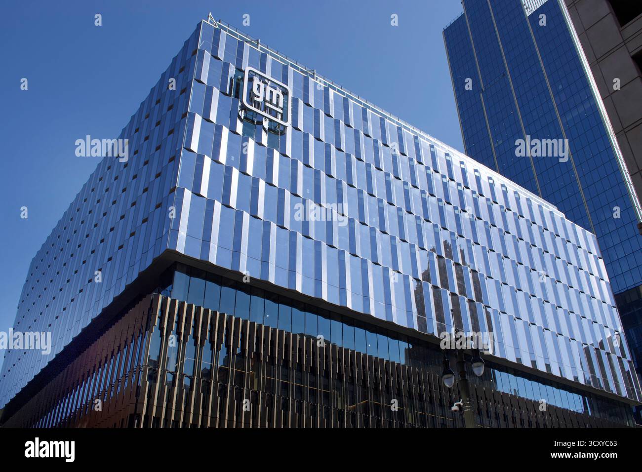 Hauptsitz von GM General Motors in Downtown Detroit, Michigan, Oktober 2025 Stockfoto
