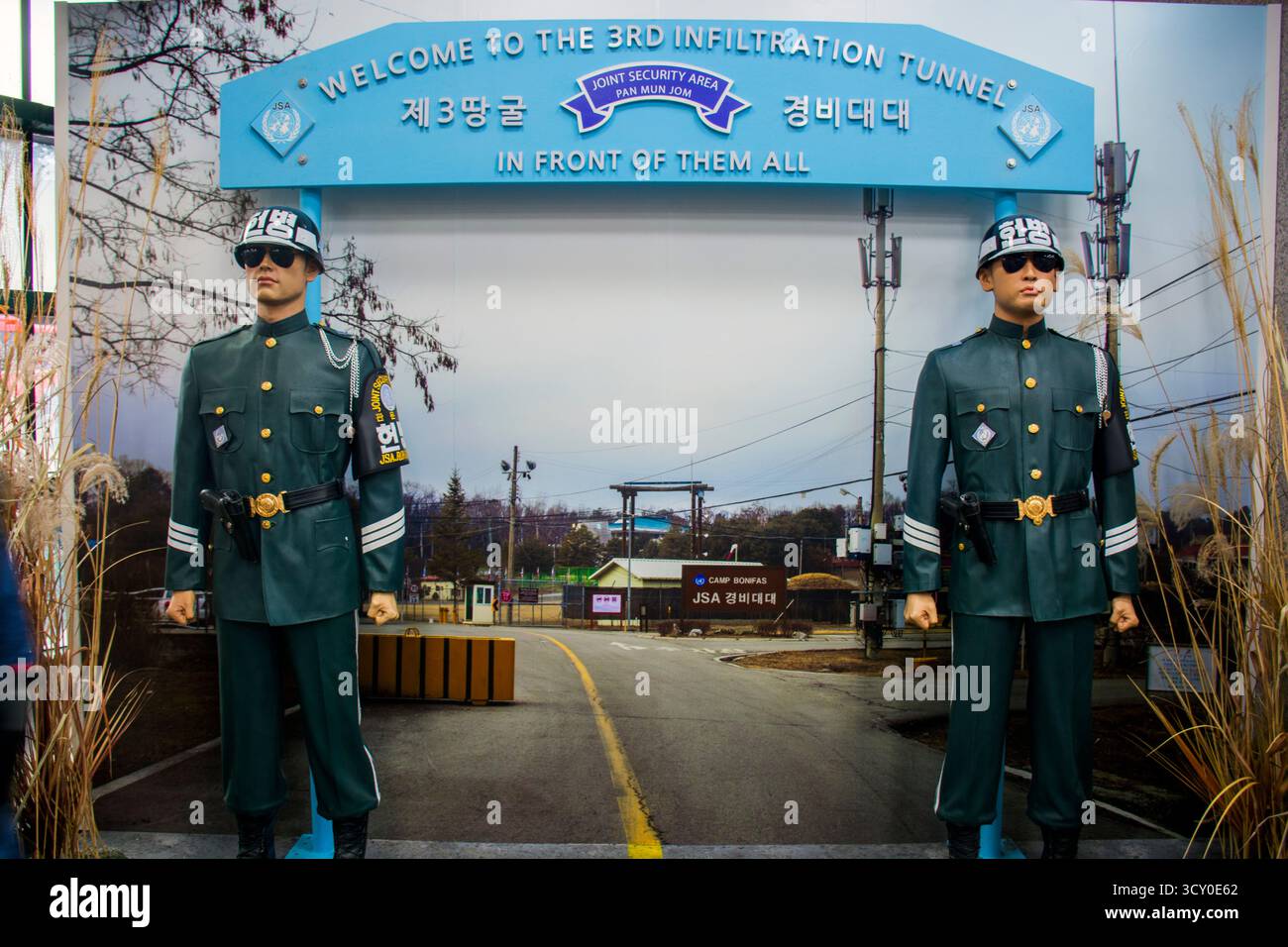 Selfie-Szene der JSA im 3. Infiltration Tunnel der DMZ (Koreanische entmilitarisierte Zone) Stockfoto