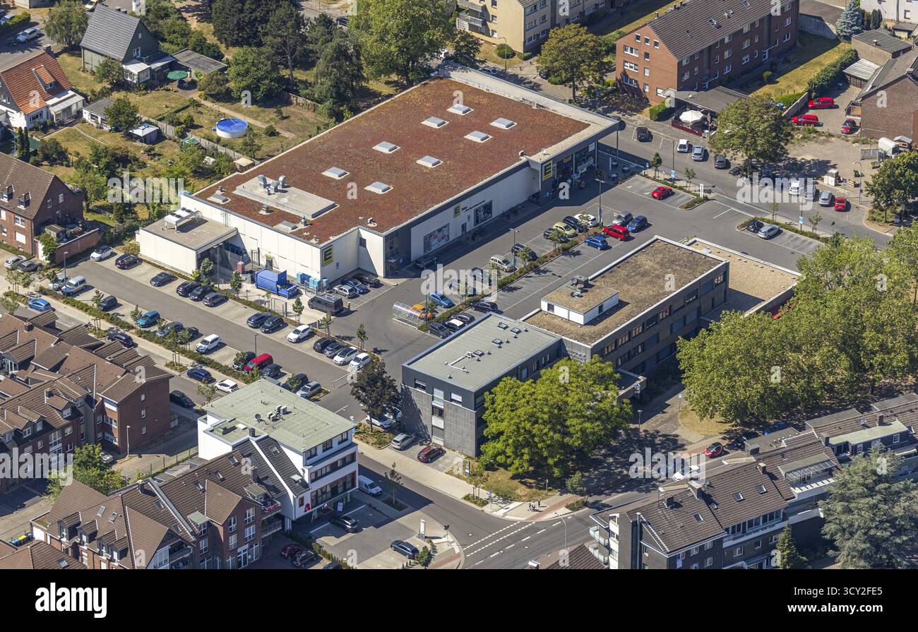 Aus der Vogelperspektive, Einkaufszentrum Edeka Raber, Mozartstraße, Neukirchener Lebenshilfe und Behindertenhilfe, Friedrich- Wilhelm-Raiffeisen GmbH, Neukirchen Stockfoto
