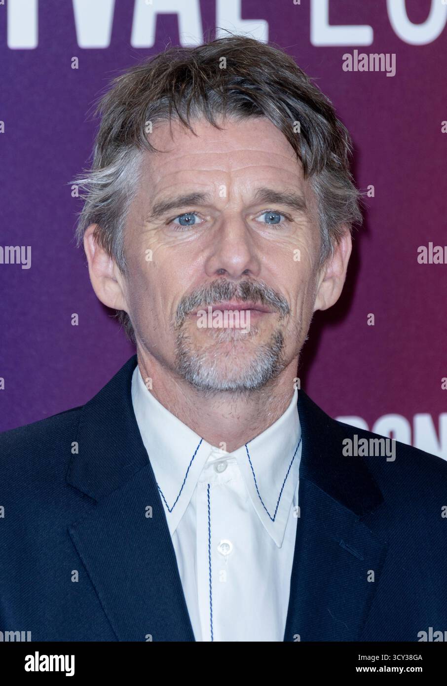 16. Oktober 2025, London, England, Großbritannien - Ethan Hawke bei der Blue Moon Premiere, BFI London Film Festival 2025 - Royal Festival Hall Stockfoto