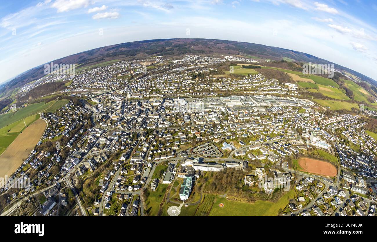 Luftaufnahme, Luftaufnahme Meschede Super Weitwinkel, Meschede, Sauerland, Nordrhein-Westfalen, Deutschland, DE, Erdkrümmung, Europa, Fischaugenansicht, A Stockfoto
