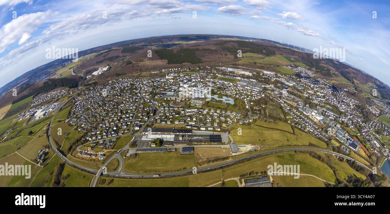 Luftaufnahme, lokale Ansicht Olpe, Fischaugenblick, Bigge, Olsberg, Sauerland, Nordrhein-Westfalen, Deutschland, DE, Erdkrümmung, Europa, hügelige Landschaft, Stockfoto