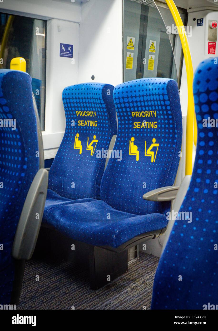 Schriftzug für bevorzugte Sitzplätze in den Northern Trains Stockfoto