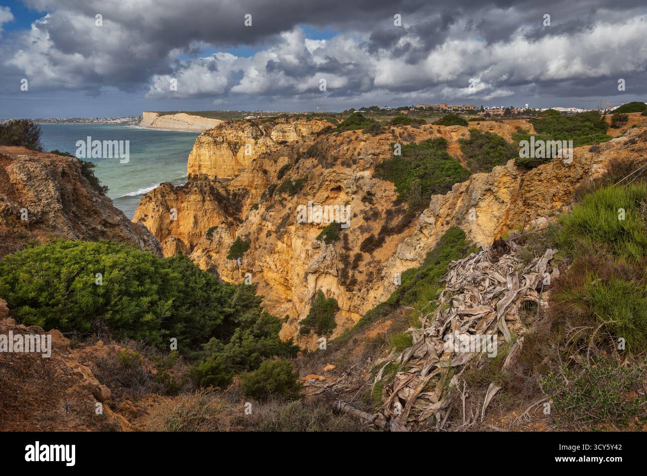 Küstenlandschaft der Algarve in Lagos, Südportugal. Stockfoto