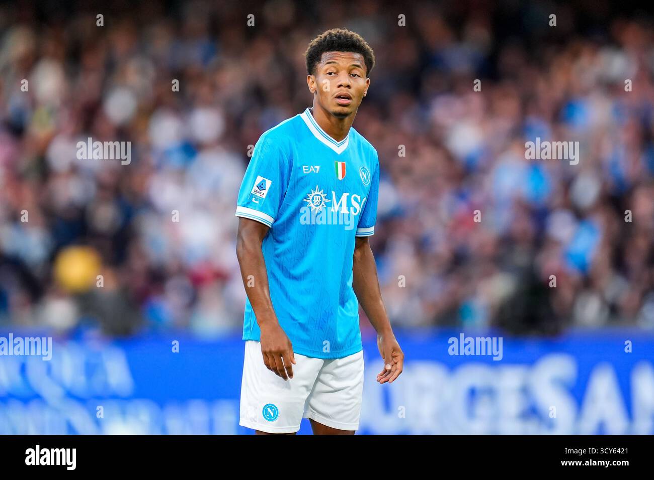 Neapel, Italien. Oktober 2025. David NERES von SSC Napoli sieht sich während der Serie A Enilive zwischen SSC Napoli und Genua CFC am 5. Oktober 2025 im Stadio Diego Armando Maradona in Neapel an Stockfoto Neapel, Italien. Oktober 2025. David NERES von SSC Napoli sieht sich während der Serie A Enilive zwischen SSC Napoli und Genua CFC am 5. Oktober 2025 im Stadio Diego Armando Maradona in Neapel an Stockfoto