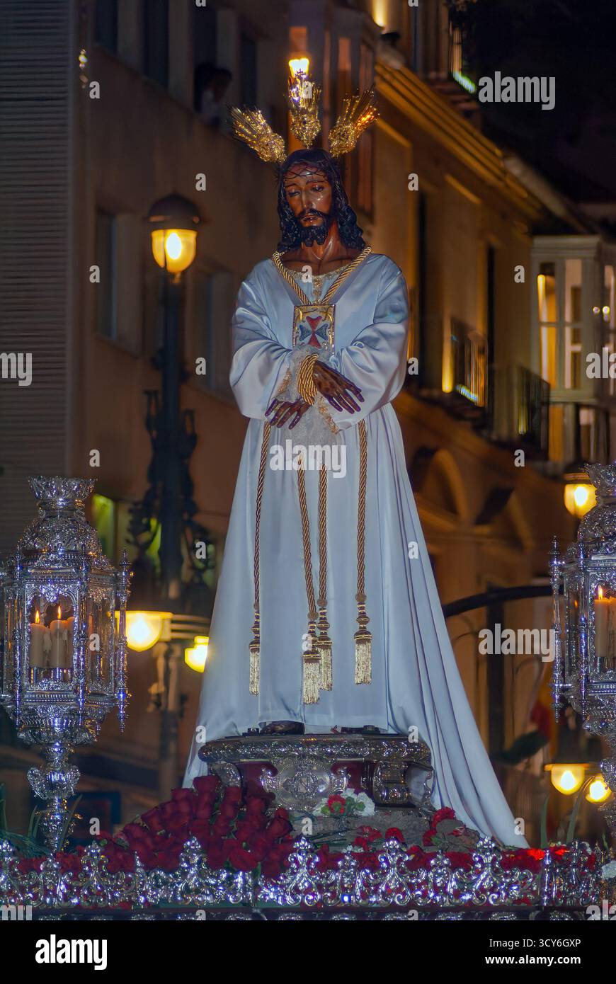 Hauptbild Christi in der Archicofradía del Cautivo (der Gefangene), während ihrer Prozession in der Karwoche von Malaga im Jahr 2009. Das Foto hebt den Detai hervor Stockfoto