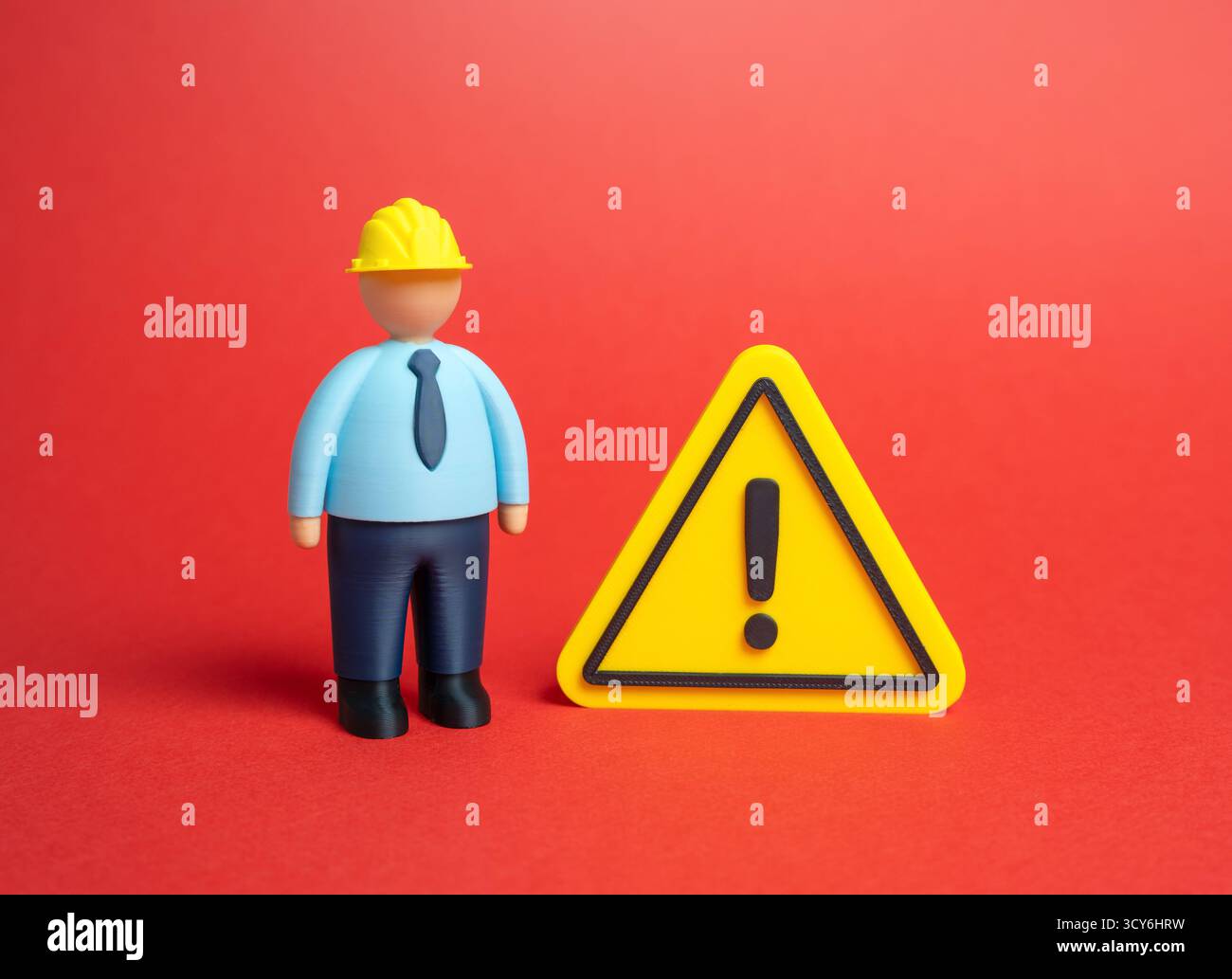 Bauarbeiter und Gefahrenwarnschild. Sicherheitsvorkehrungen. Bau und Reparatur, kritische bauliche Defekte. Industrielle Probleme. I Stockfoto