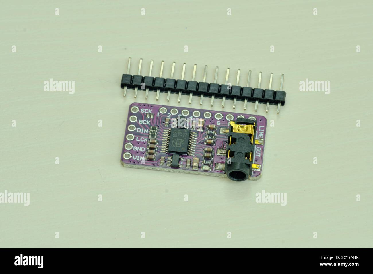 MP3-Player-Modul, Sprachmodul, 4 MB, Sprachwiedergabe, Start-E/A, Steuerung des seriellen Anschlusses, USB-Download, Flash-Speicher Stockfoto