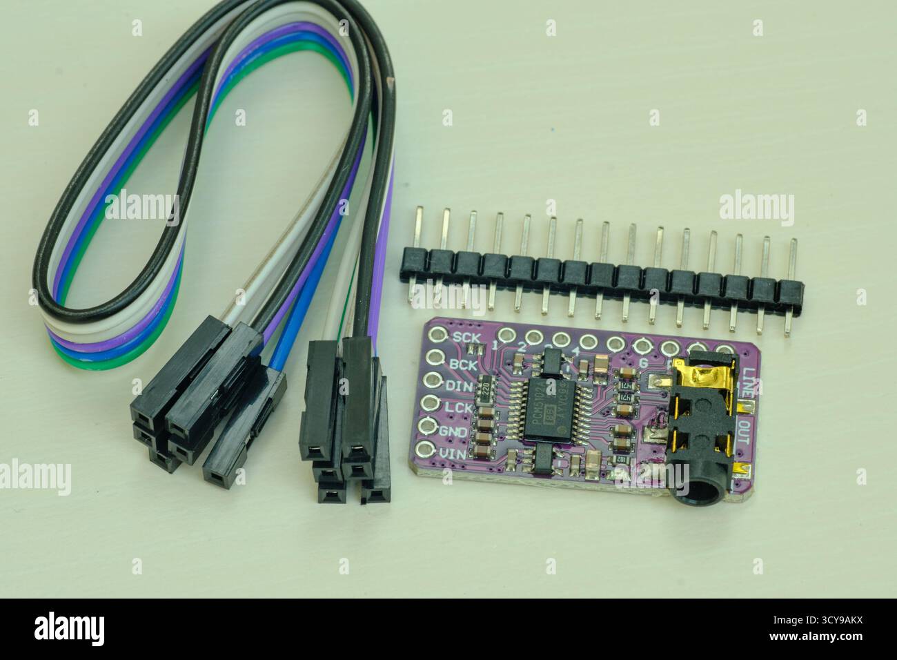 MP3-Player-Modul, Sprachmodul, 4 MB, Sprachwiedergabe, Start-E/A, Steuerung des seriellen Anschlusses, USB-Download, Flash-Speicher Stockfoto