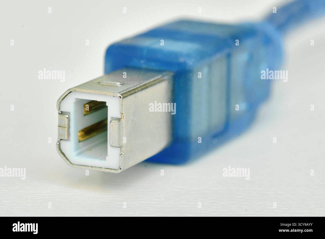 Mini-usb isoliert auf weißem Hintergrund Stockfoto