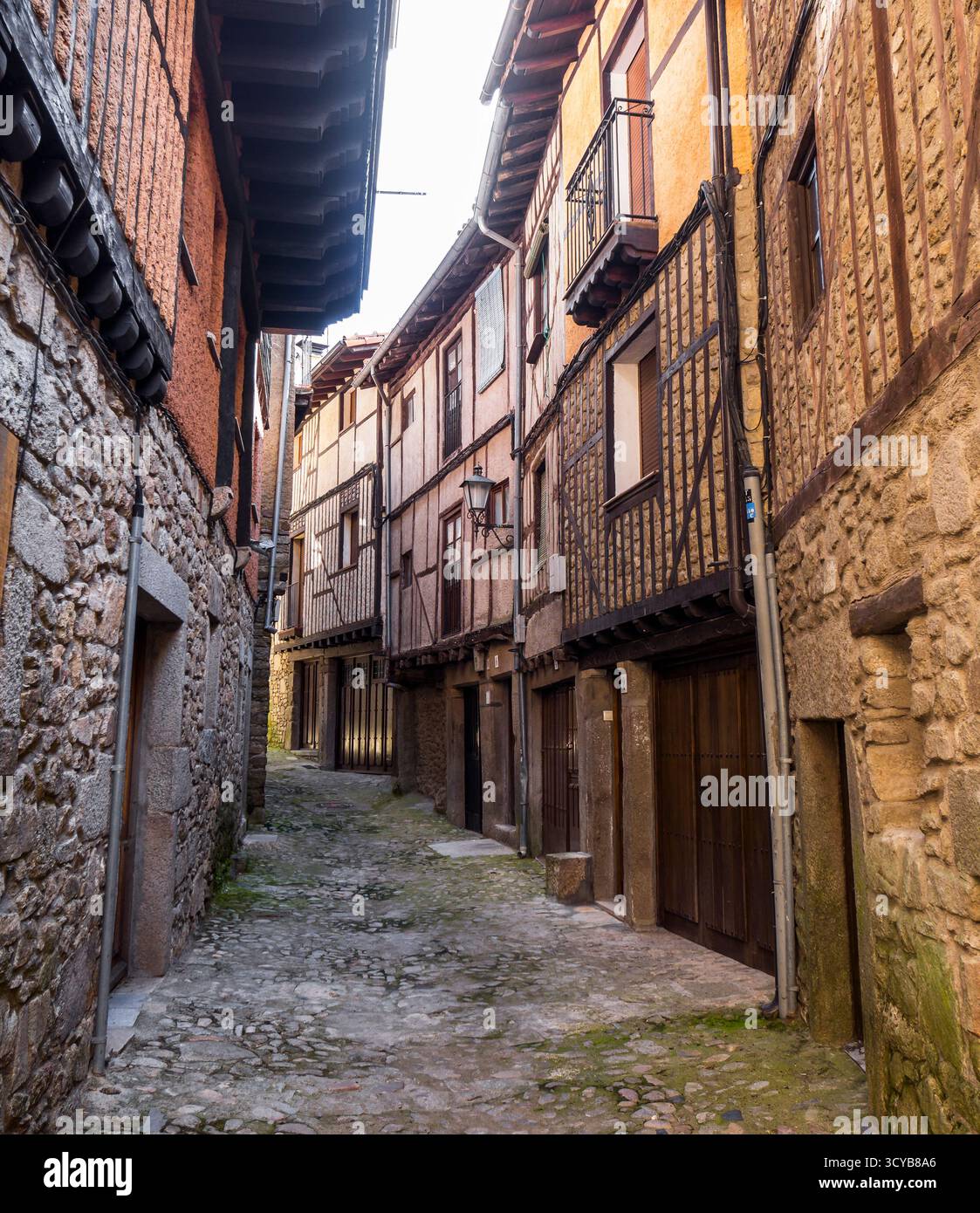 Calle típica de La Alberca. Sierra de Francia. Salamanca. Castilla León. España. Stockfoto